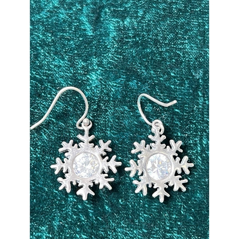 Silpada Snowflake Sterling Silver 925 CZ Earring Christmas Winter 90s RETIRED